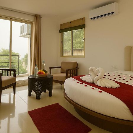 Hotel Cordelia Inn By Devpaga Hotels Pvt Ltd Rishīkesh Exteriör bild