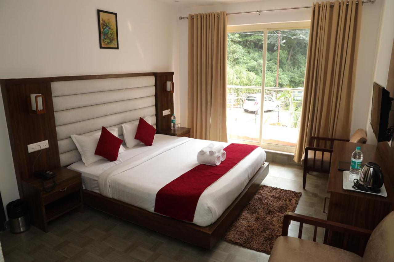 Hotel Cordelia Inn By Devpaga Hotels Pvt Ltd Rishīkesh Exteriör bild