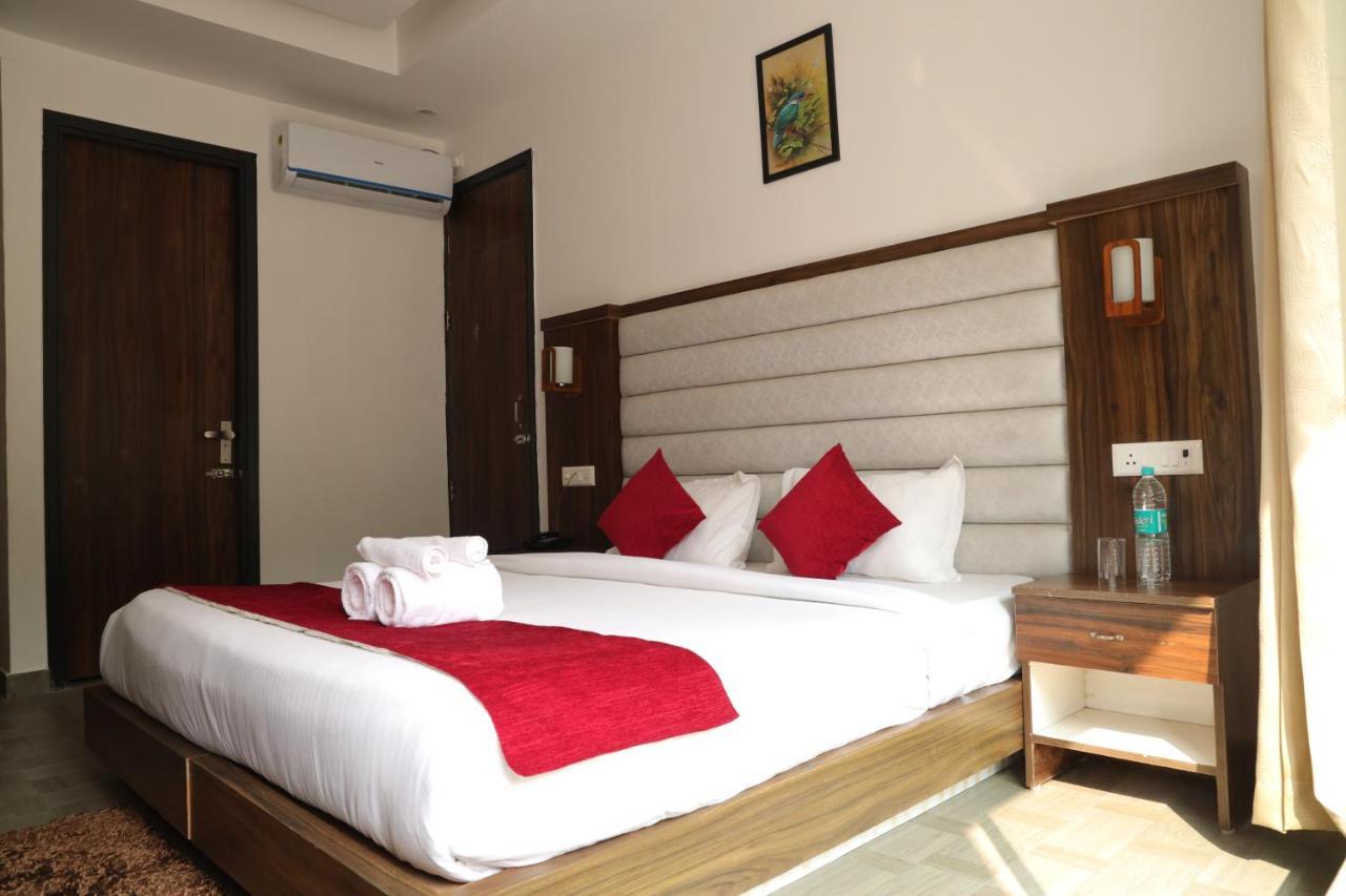 Hotel Cordelia Inn By Devpaga Hotels Pvt Ltd Rishīkesh Exteriör bild