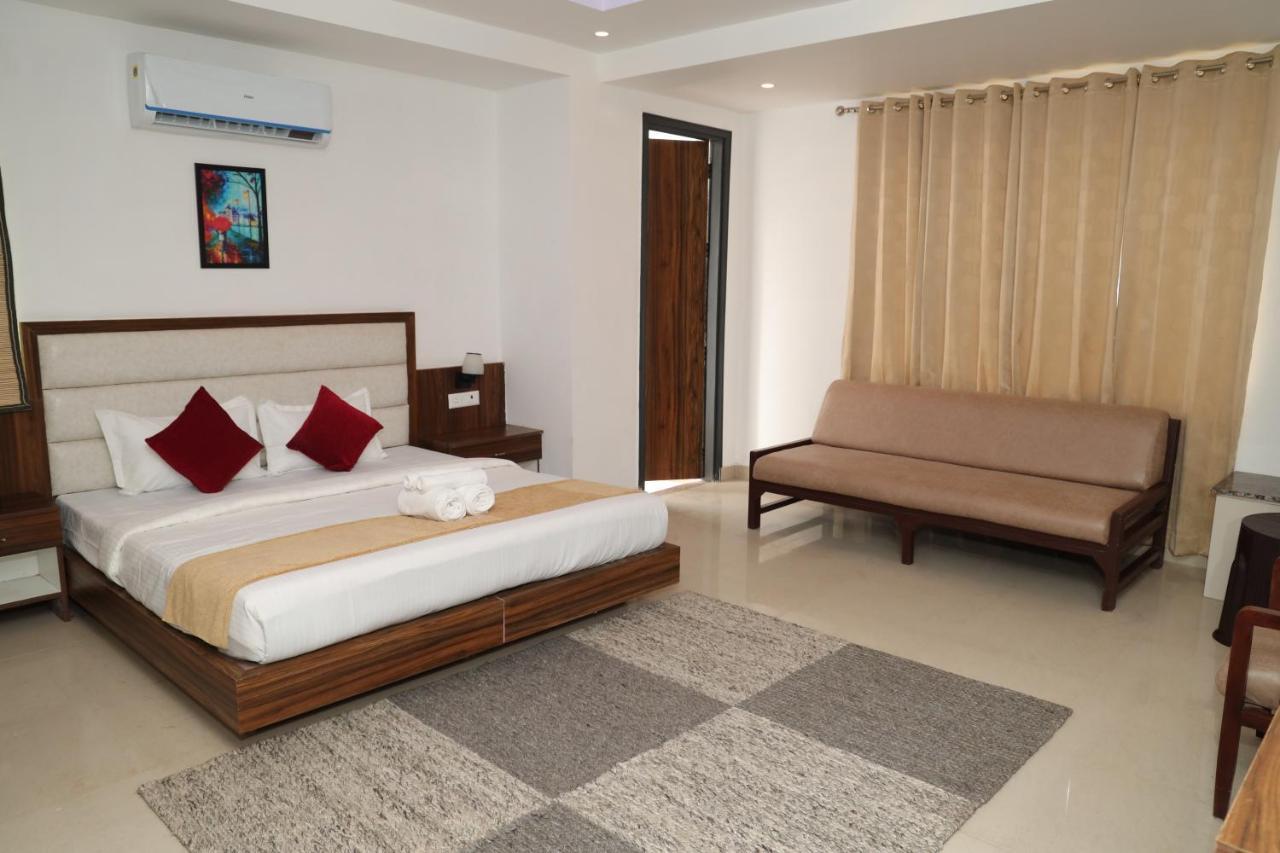 Hotel Cordelia Inn By Devpaga Hotels Pvt Ltd Rishīkesh Exteriör bild